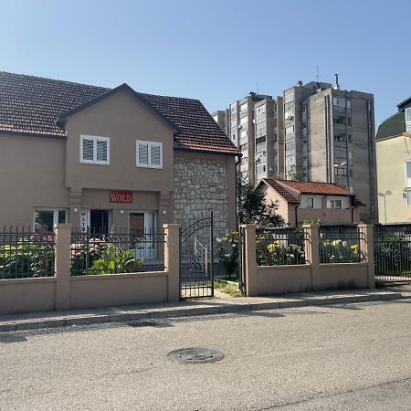 Apartman Scepanovic Apartment Nikšić Екстериор снимка