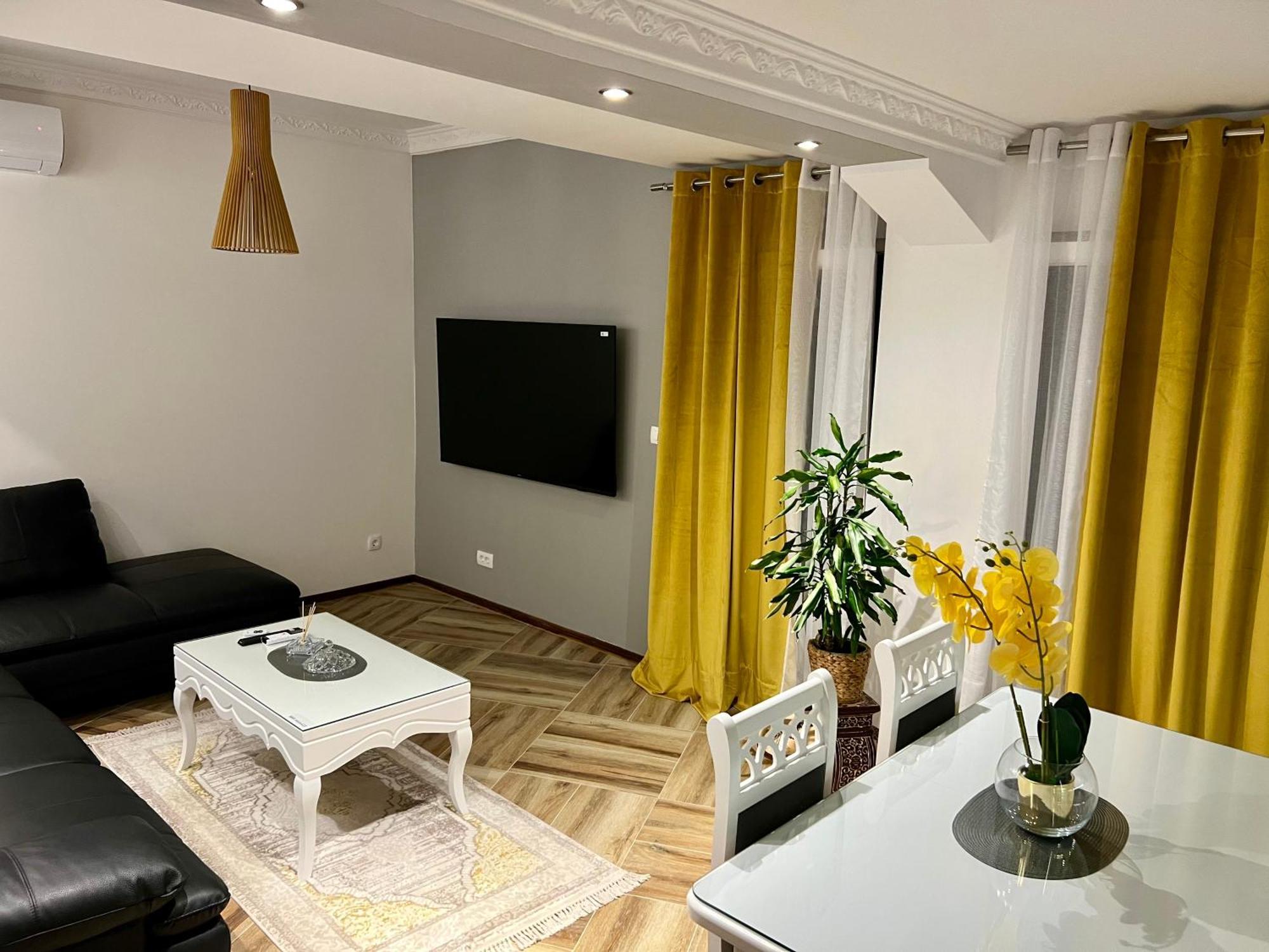 Apartman Scepanovic Apartment Nikšić Екстериор снимка